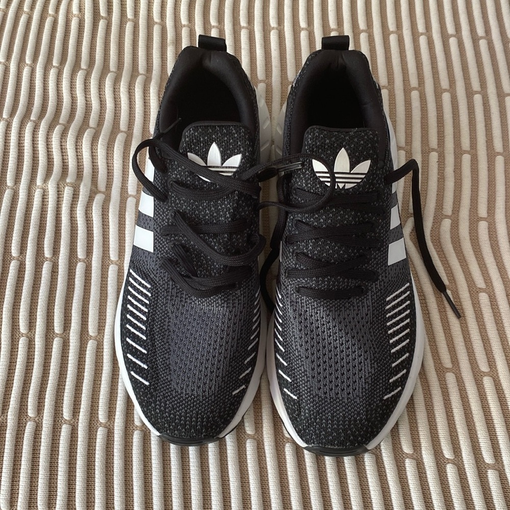 Adidas swift run 22